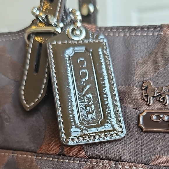 Coach Madison Tribeca Op Art Signature Brown Tote Bag Silver Chain Strap EUC - Picture 5 of 15